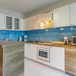 Surlan Apartment