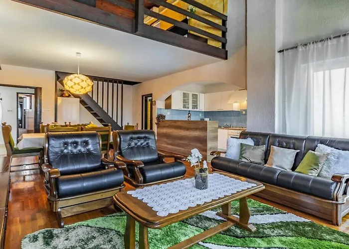 Surlan 아파트 메덜린